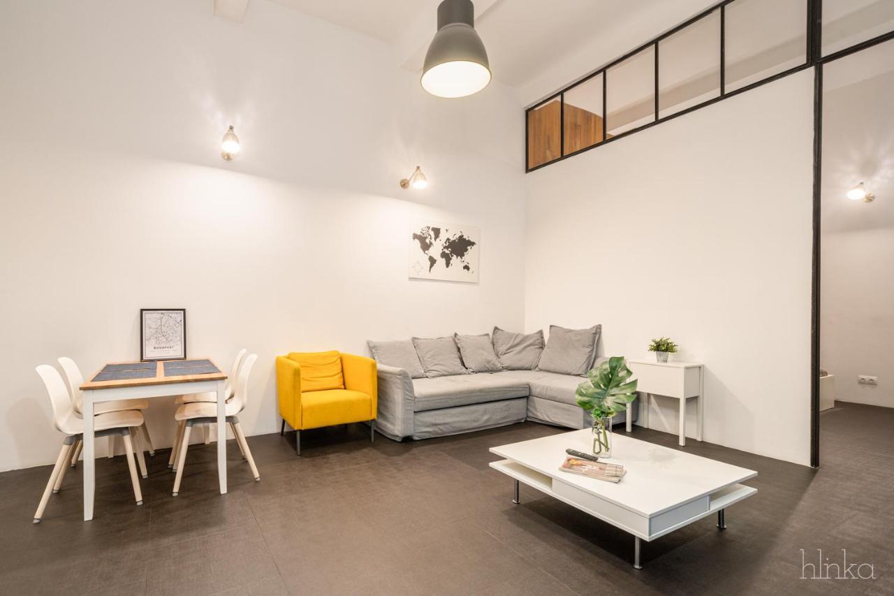 Loft Astoria Lägenhet Budapest Exteriör bild