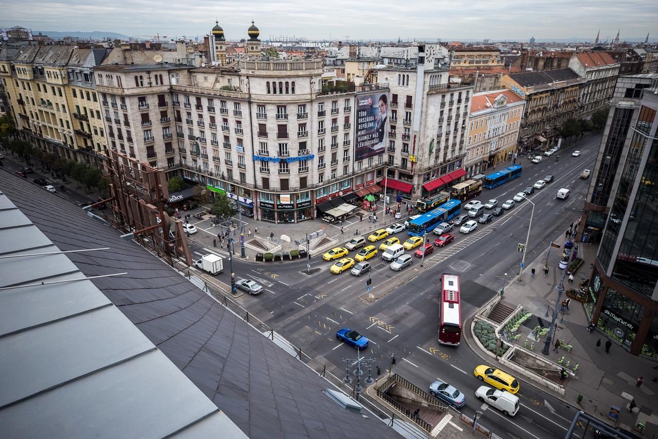 Loft Astoria Lägenhet Budapest Exteriör bild